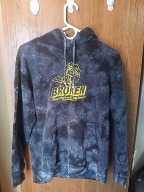 Broken Graphic Tie-Dye Hoodie - Black with Yellow Print